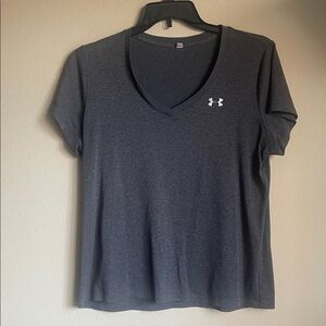 Under Armour Women's Charcoal V-Neck Tee xl dri fit